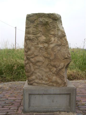 De Drieherenpaal in vol ornaat (Miriam Hermans-Mevissen)