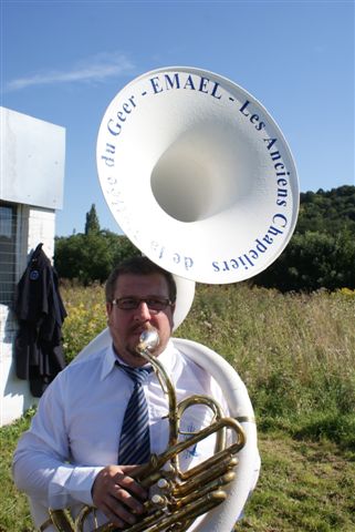 Man met instrument (Foto: Hans Hermans)