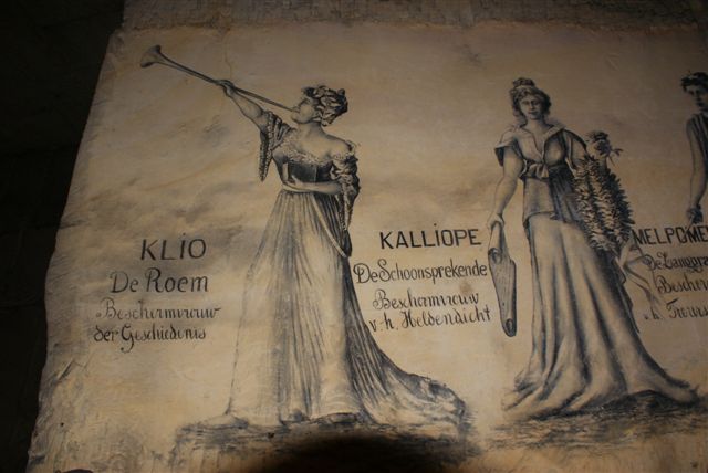 In houtskool: Klio beschermvrouw der geschiedenis (Foto: Hans Hermans)