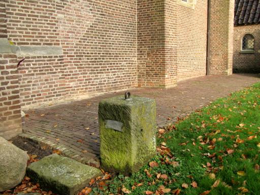 Kerkpaal Diepenheim (Foto: Dick Waanders)