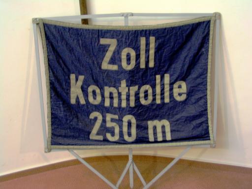 Douanecontrolespandoek (Foto: Dick Waanders)